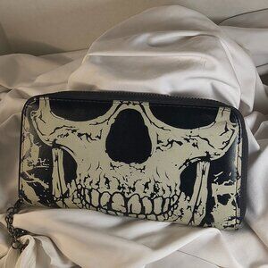 Lost Queen Wallet 4 by 8 inch 12 card spaces